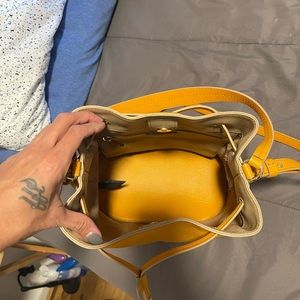 Womens shoulder bag.